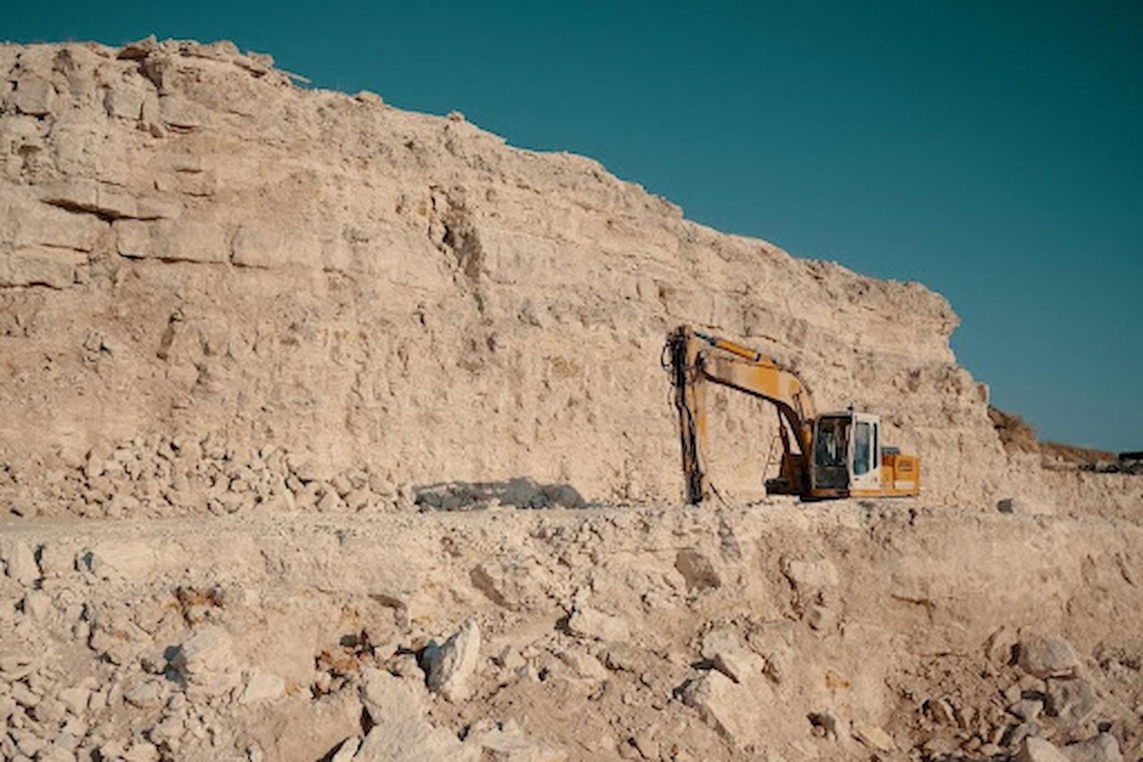 Sandic Mining Sandvik Surface Mining Equipment: Power, Performance, Precision